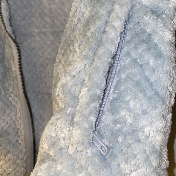 Columbia Women's Fire Side II Sherpa Full Zip Fleece - Worn Once XS Cirrus Gray - Picture 6 of 10